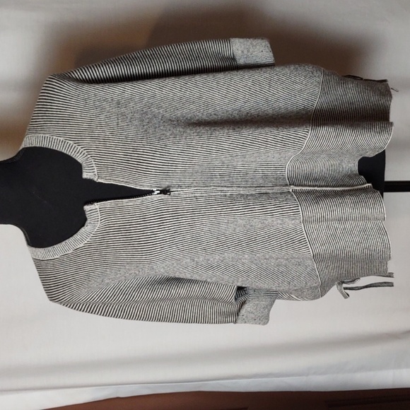 Cabi Cupid Cardigan Striped Dolman Sleeves Zip Up Front Center Sweater - Picture 2 of 13